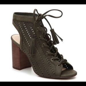 Jessica Simpson block heel tie sandals. Comes in original box. Size 6m